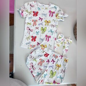 Size 10 Wild Rich Kids ribbed princess bows set, including matching bow!